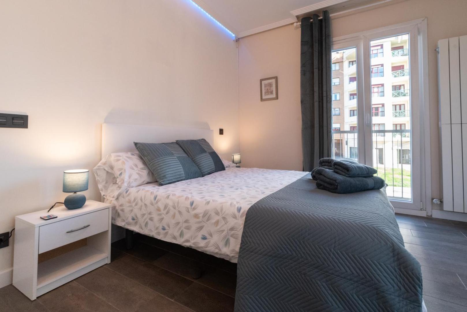 Forum Evolucion Residence Burgo Εξωτερικό φωτογραφία